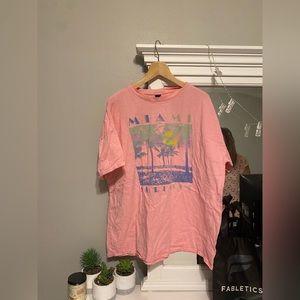 Super cute oversized tee! $12